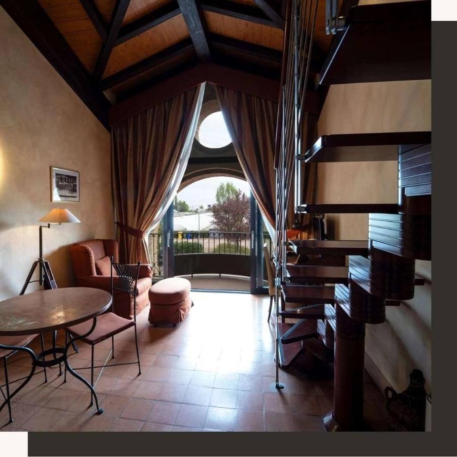 Hotel La Cantina Medolla Экстерьер фото