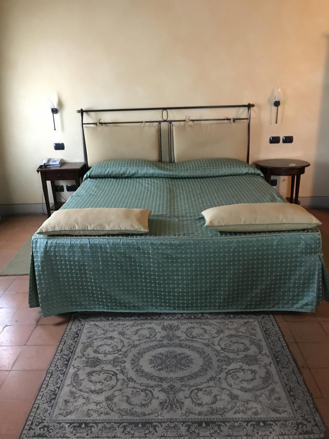 Hotel La Cantina Medolla Экстерьер фото